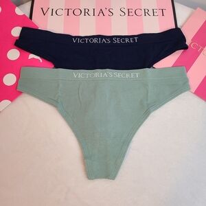 Victoria's Secret 2pk Seamless Stretch Nylon Thong Panties Size Sm